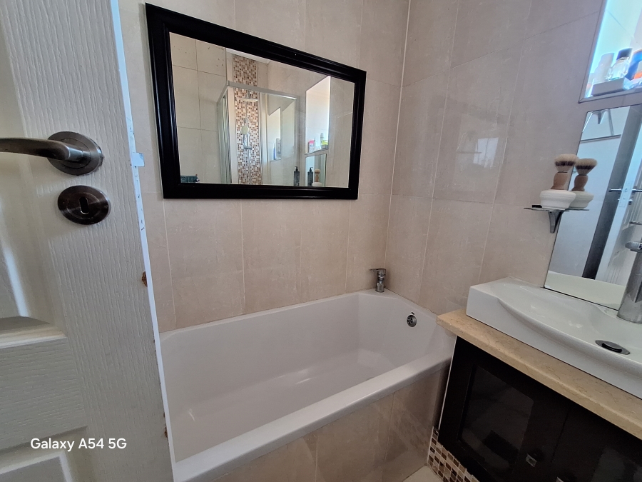 2 Bedroom Property for Sale in Morningside KwaZulu-Natal