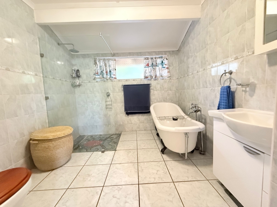 5 Bedroom Property for Sale in Mtunzini KwaZulu-Natal