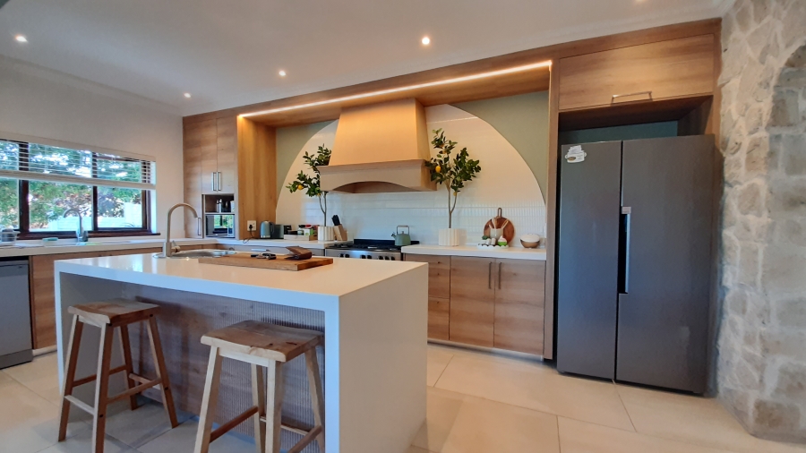 4 Bedroom Property for Sale in Salt Rock KwaZulu-Natal