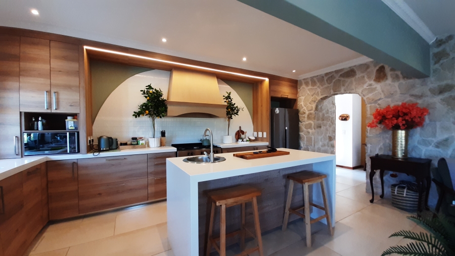 4 Bedroom Property for Sale in Salt Rock KwaZulu-Natal