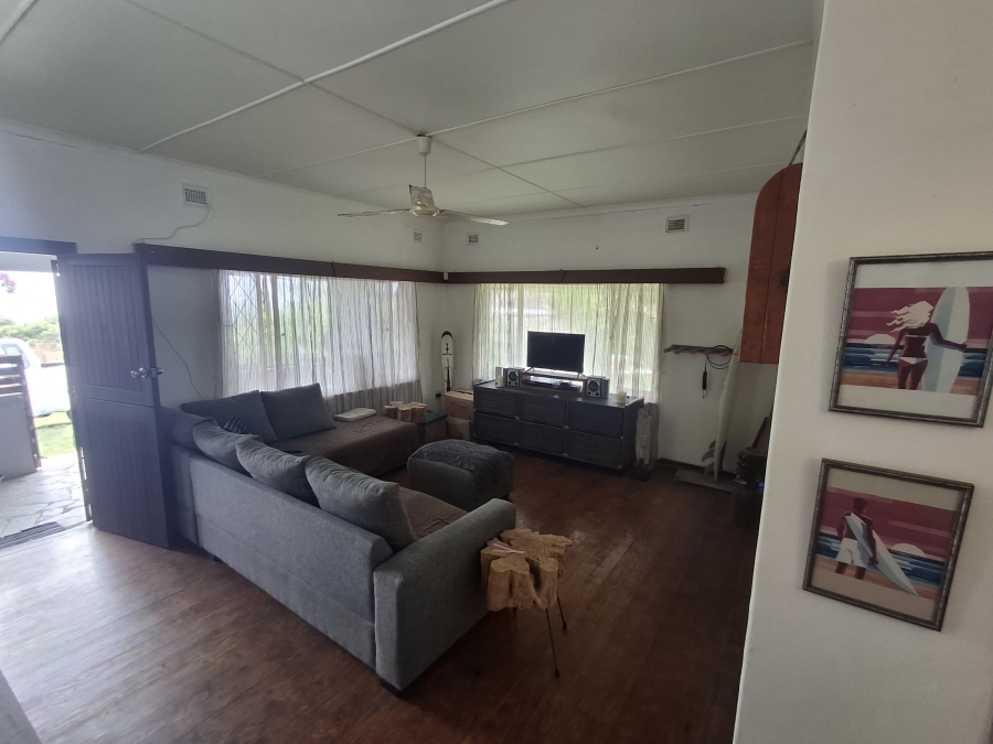 3 Bedroom Property for Sale in Black Rock KwaZulu-Natal
