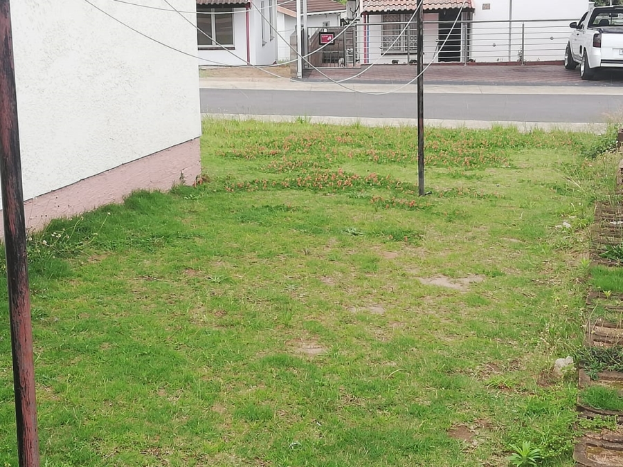 2 Bedroom Property for Sale in Redcliffe KwaZulu-Natal