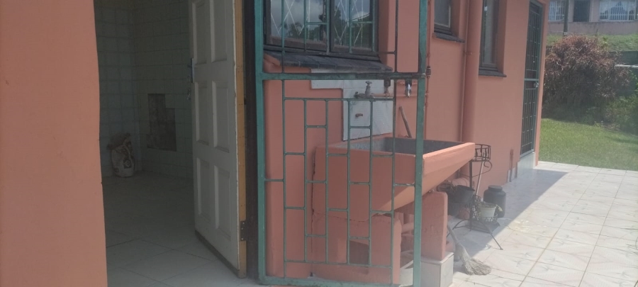 1 Bedroom Property for Sale in Clare Hills KwaZulu-Natal