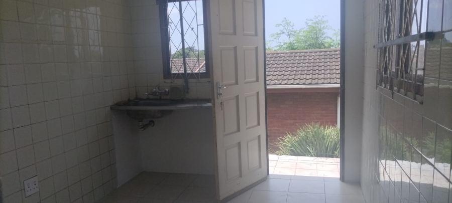 1 Bedroom Property for Sale in Clare Hills KwaZulu-Natal
