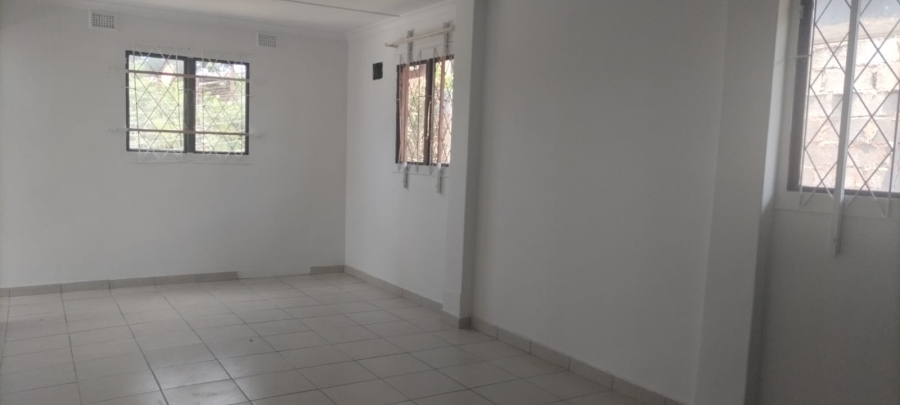 1 Bedroom Property for Sale in Clare Hills KwaZulu-Natal