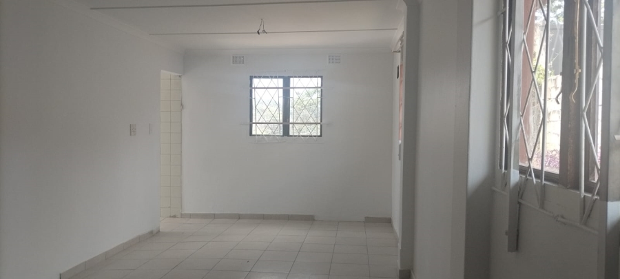 1 Bedroom Property for Sale in Clare Hills KwaZulu-Natal