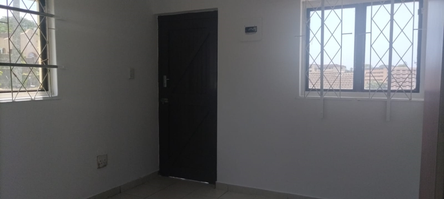 1 Bedroom Property for Sale in Clare Hills KwaZulu-Natal