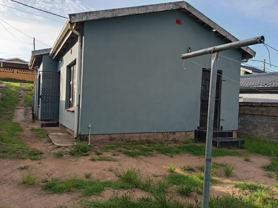 2 Bedroom Property for Sale in Lovu KwaZulu-Natal