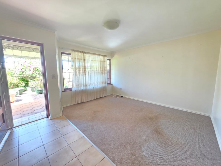 To Let 3 Bedroom Property for Rent in Waterfall KwaZulu-Natal