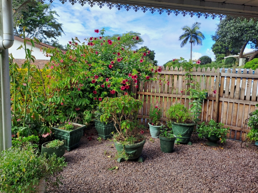 To Let 3 Bedroom Property for Rent in Waterfall KwaZulu-Natal