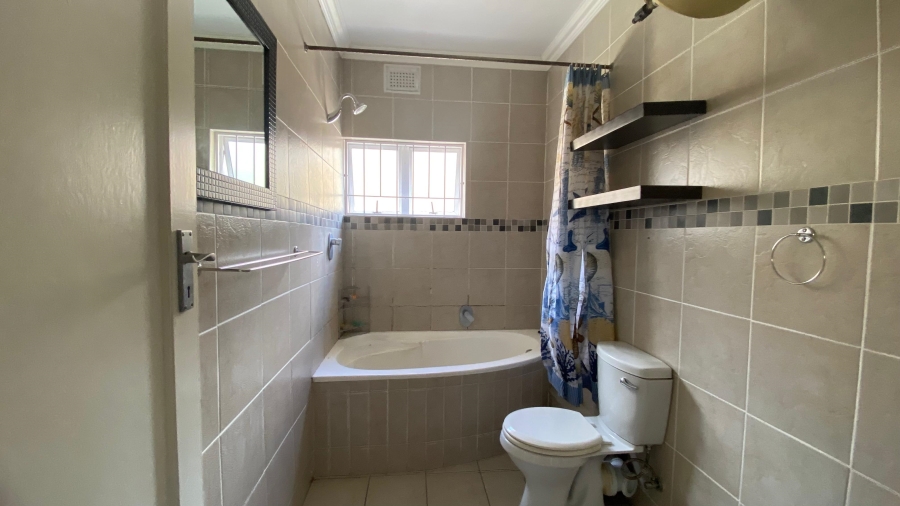 2 Bedroom Property for Sale in Glenwood KwaZulu-Natal