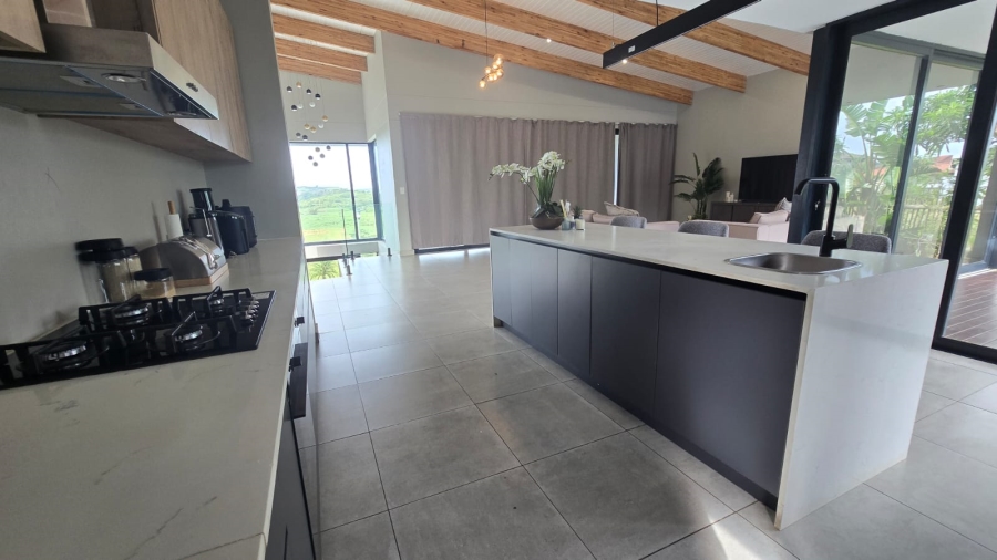 To Let 4 Bedroom Property for Rent in Palm Lakes Estate KwaZulu-Natal