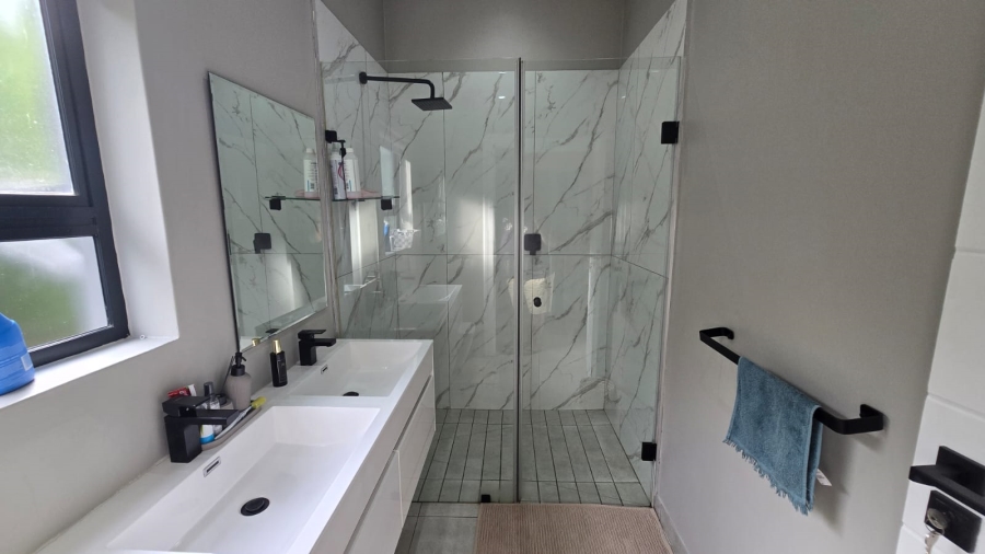 To Let 4 Bedroom Property for Rent in Palm Lakes Estate KwaZulu-Natal