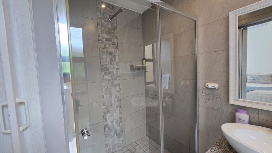 To Let 3 Bedroom Property for Rent in Palm Lakes Estate KwaZulu-Natal