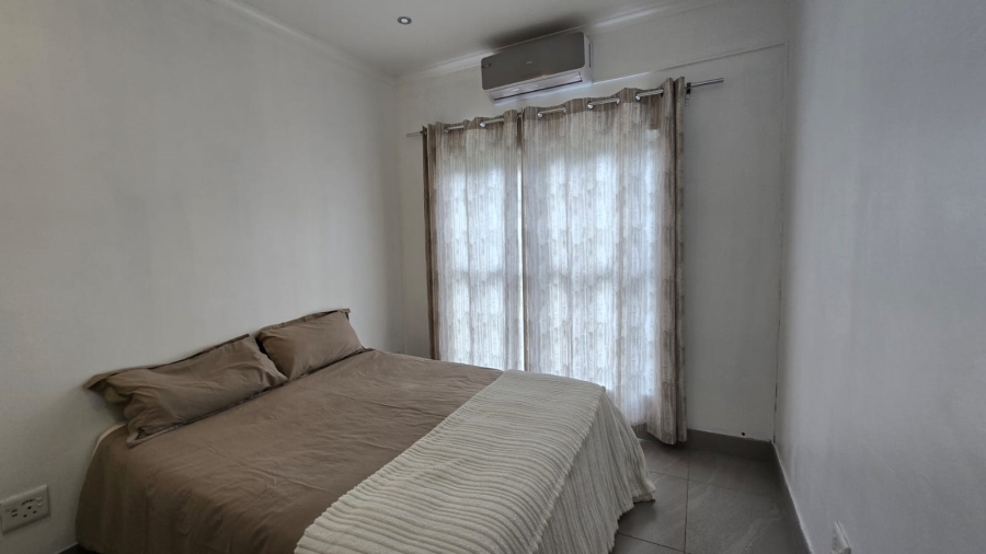 To Let 3 Bedroom Property for Rent in Palm Lakes Estate KwaZulu-Natal