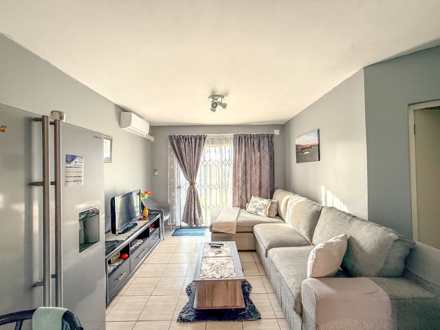 2 Bedroom Property for Sale in Empangeni Central KwaZulu-Natal