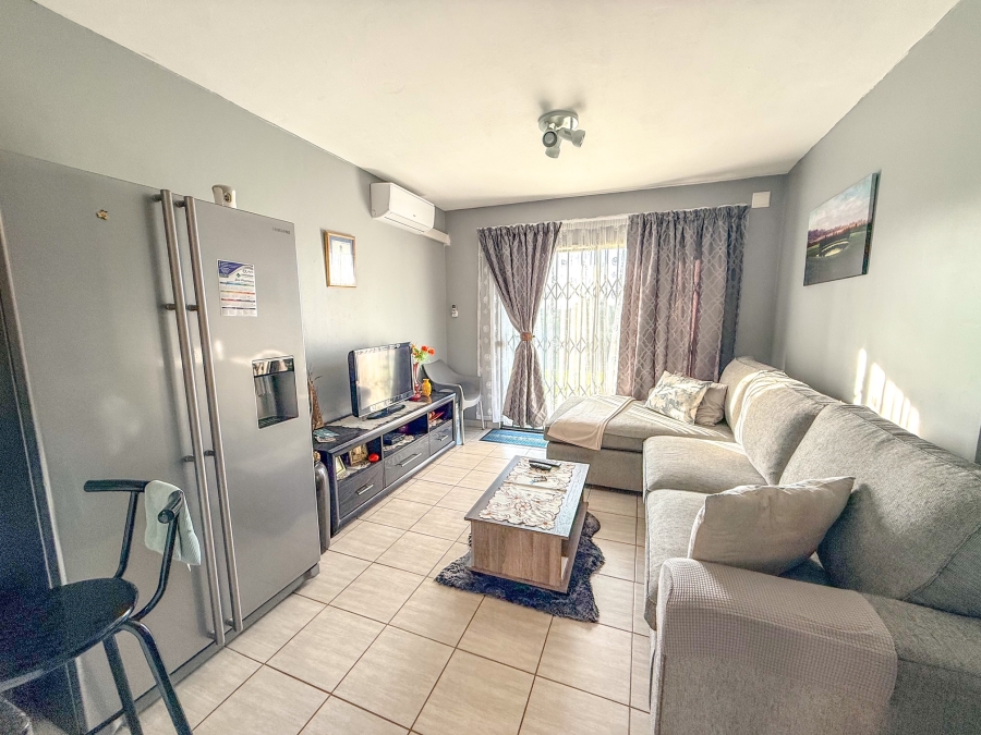 2 Bedroom Property for Sale in Empangeni Central KwaZulu-Natal