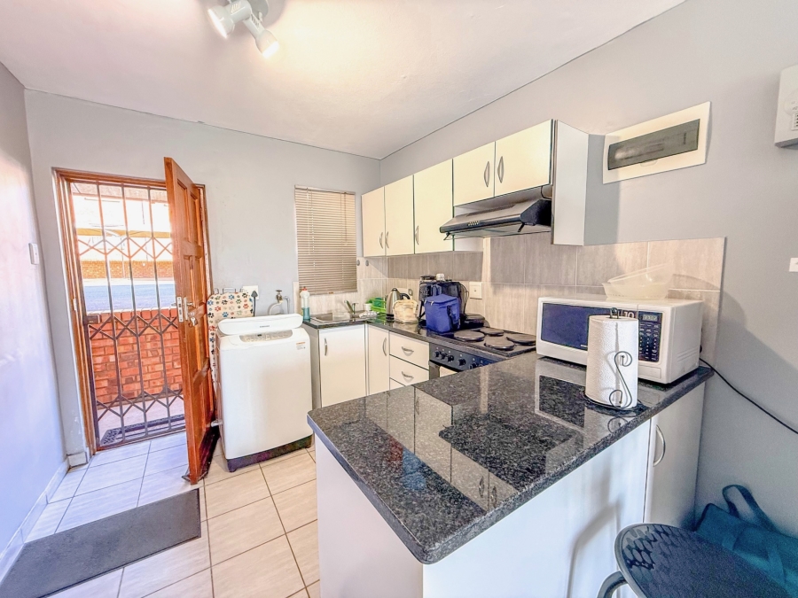 2 Bedroom Property for Sale in Empangeni Central KwaZulu-Natal