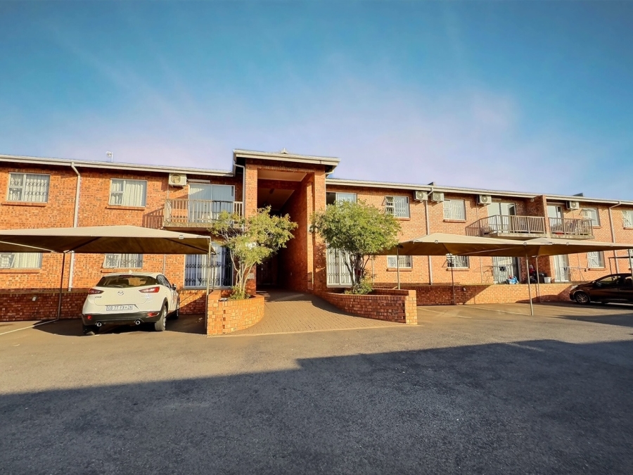 2 Bedroom Property for Sale in Empangeni Central KwaZulu-Natal