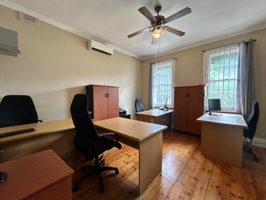 To Let commercial Property for Rent in Essenwood KwaZulu-Natal