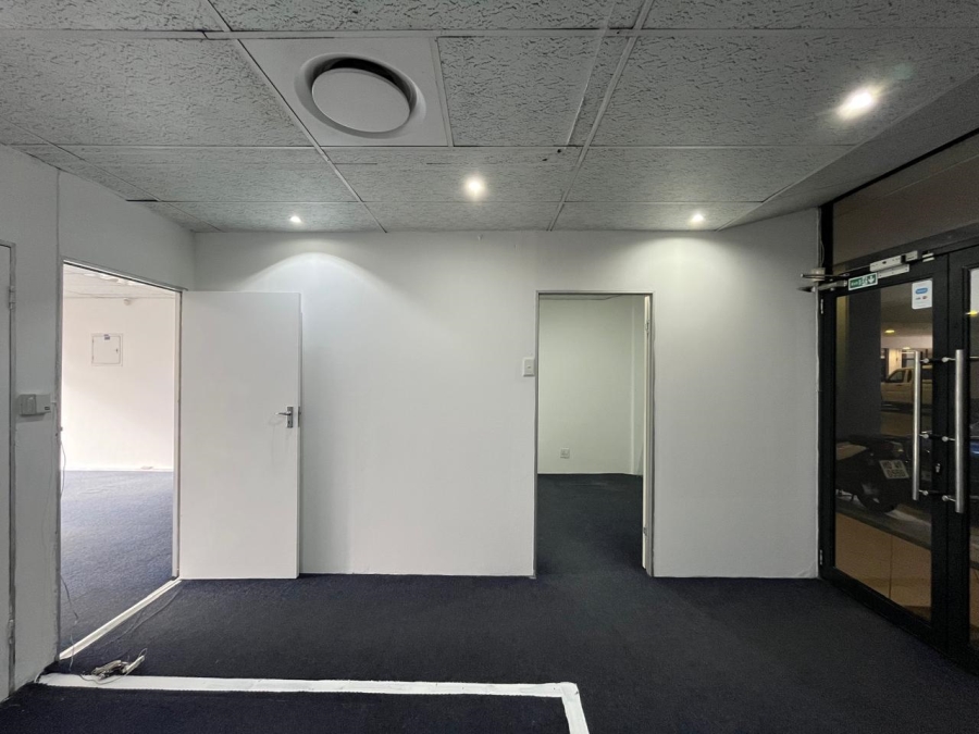 To Let commercial Property for Rent in Umhlanga Ridge KwaZulu-Natal