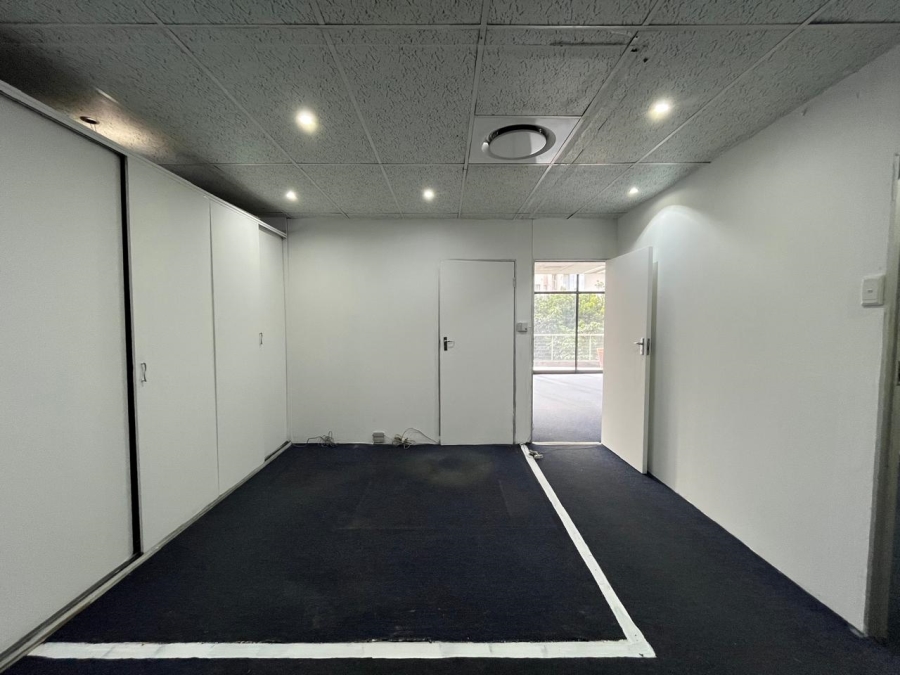 To Let commercial Property for Rent in Umhlanga Ridge KwaZulu-Natal