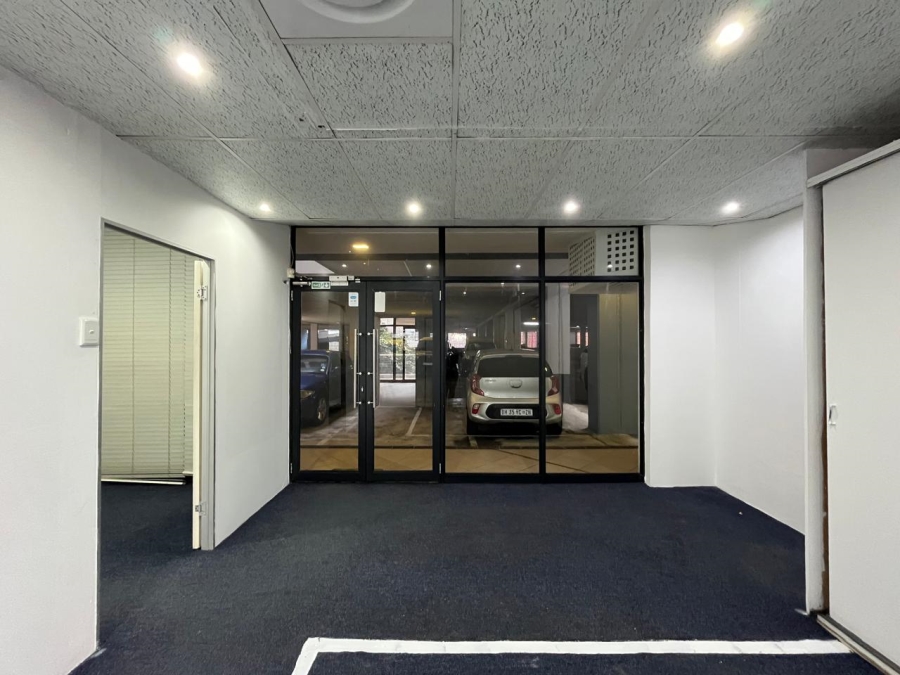 To Let commercial Property for Rent in Umhlanga Ridge KwaZulu-Natal