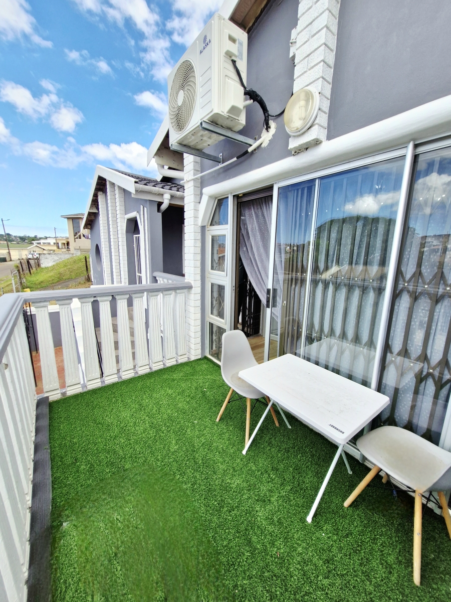 4 Bedroom Property for Sale in Northcroft KwaZulu-Natal