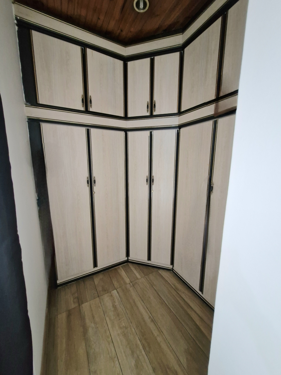 4 Bedroom Property for Sale in Northcroft KwaZulu-Natal