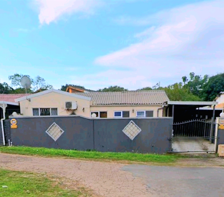 4 Bedroom Property for Sale in Stonebridge KwaZulu-Natal