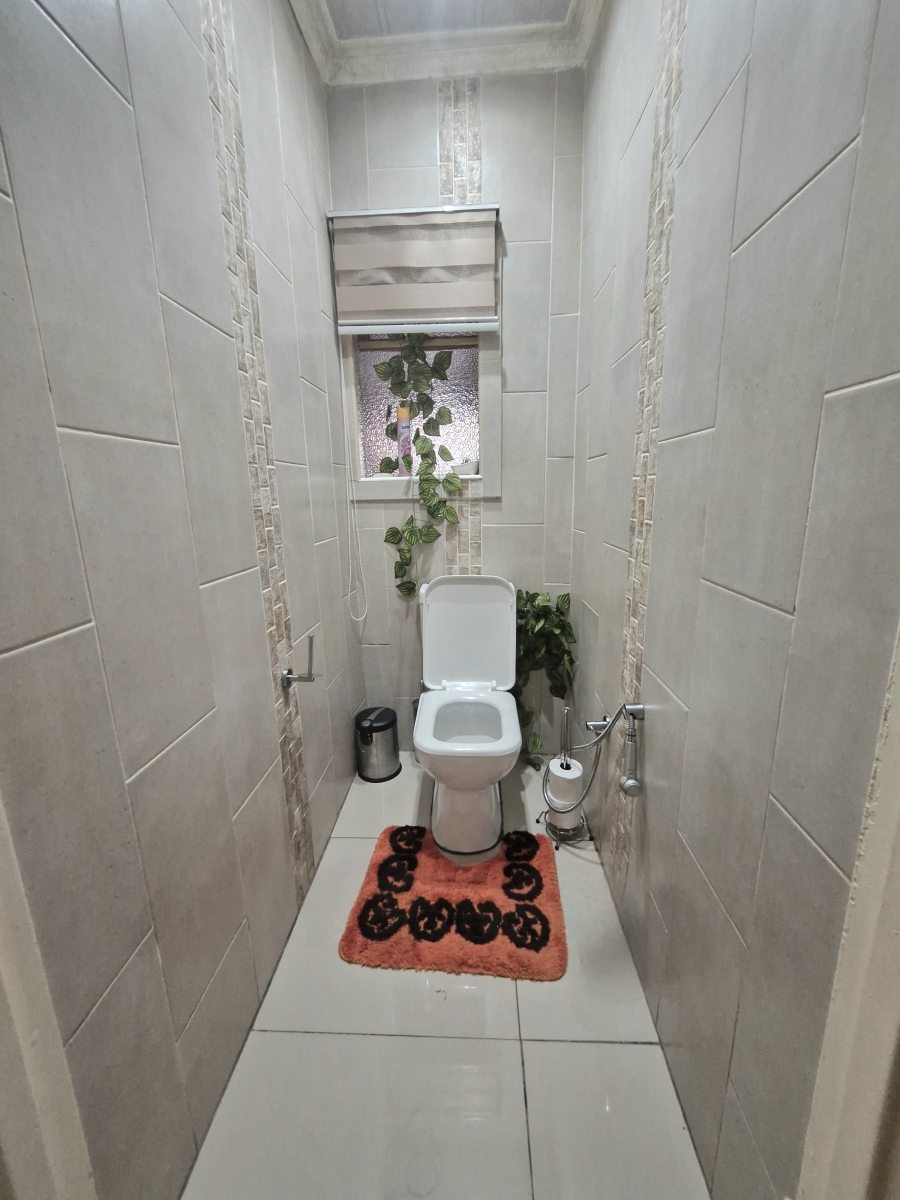 4 Bedroom Property for Sale in Stonebridge KwaZulu-Natal