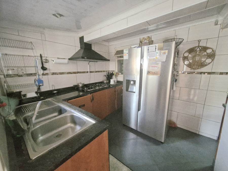 4 Bedroom Property for Sale in Stonebridge KwaZulu-Natal