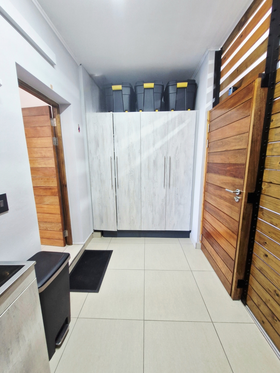 1 Bedroom Property for Sale in Umhlanga Ridge KwaZulu-Natal