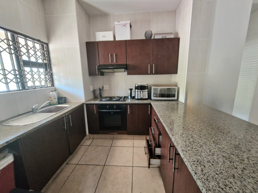 To Let 2 Bedroom Property for Rent in La Mercy KwaZulu-Natal
