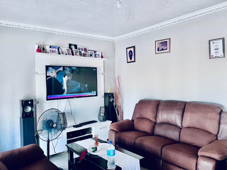 3 Bedroom Property for Sale in Esikhawini KwaZulu-Natal