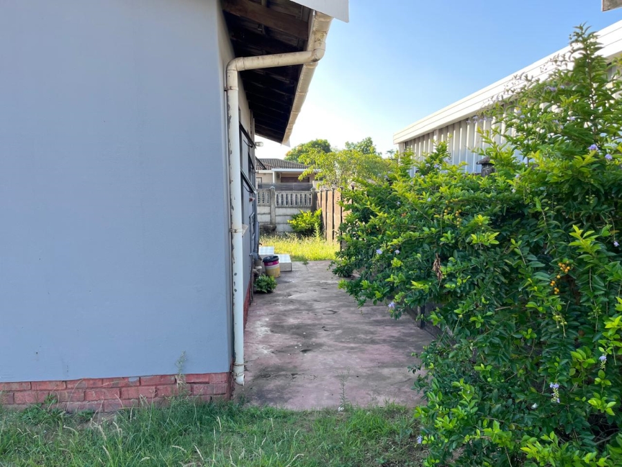 2 Bedroom Property for Sale in Esikhawini KwaZulu-Natal