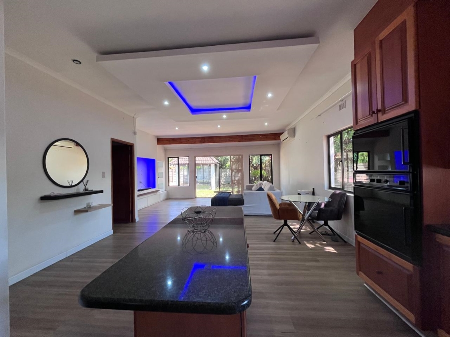 5 Bedroom Property for Sale in Meer En See KwaZulu-Natal