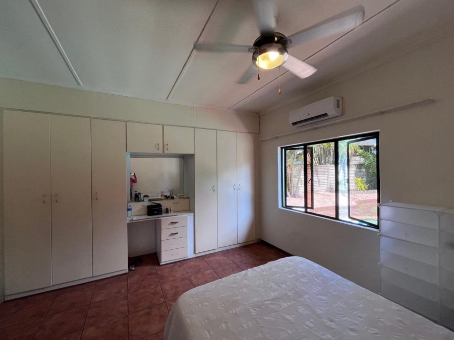 5 Bedroom Property for Sale in Meer En See KwaZulu-Natal