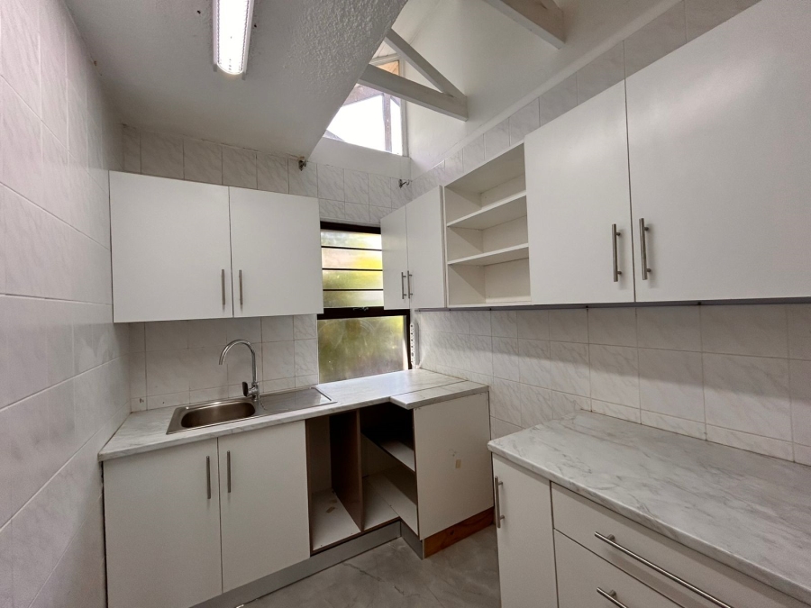 5 Bedroom Property for Sale in Meer En See KwaZulu-Natal