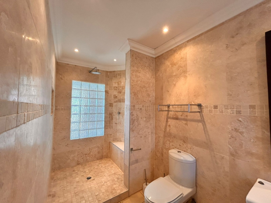 5 Bedroom Property for Sale in Meer En See KwaZulu-Natal