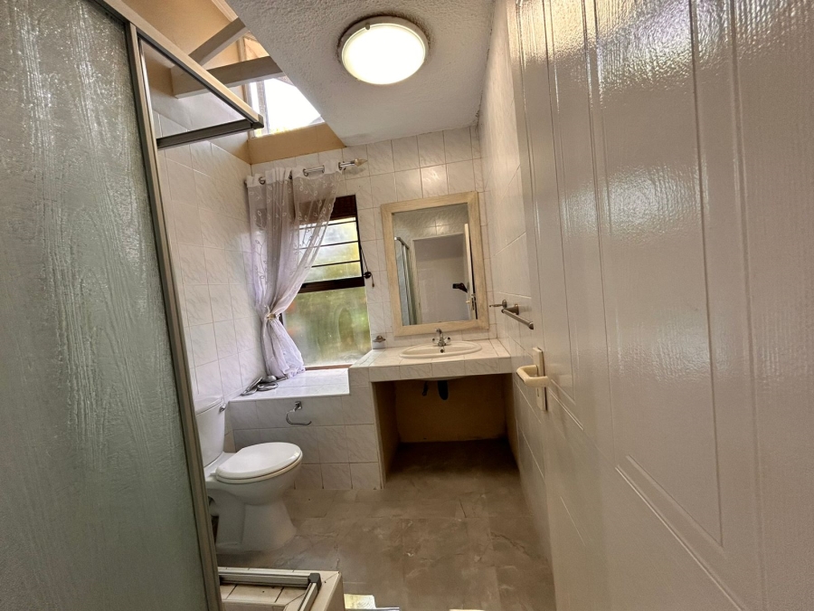 5 Bedroom Property for Sale in Meer En See KwaZulu-Natal