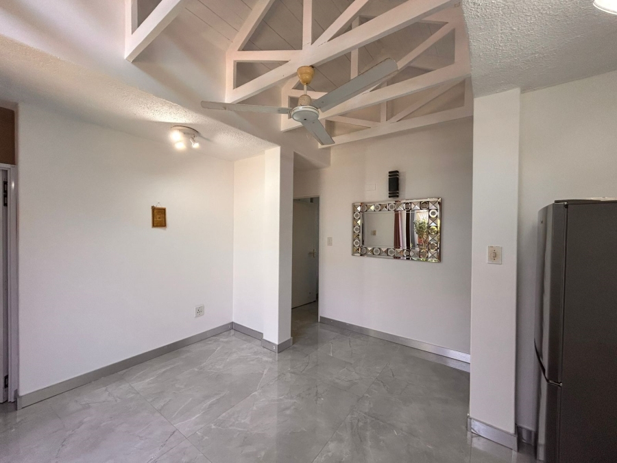 5 Bedroom Property for Sale in Meer En See KwaZulu-Natal