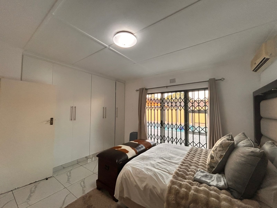 4 Bedroom Property for Sale in Meer En See KwaZulu-Natal