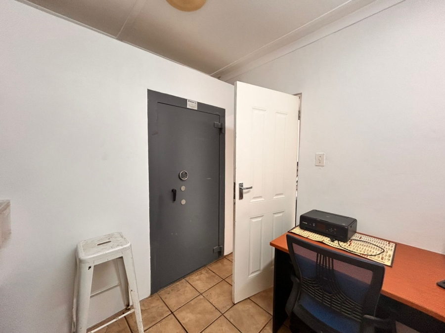 4 Bedroom Property for Sale in Veld En Vlei KwaZulu-Natal