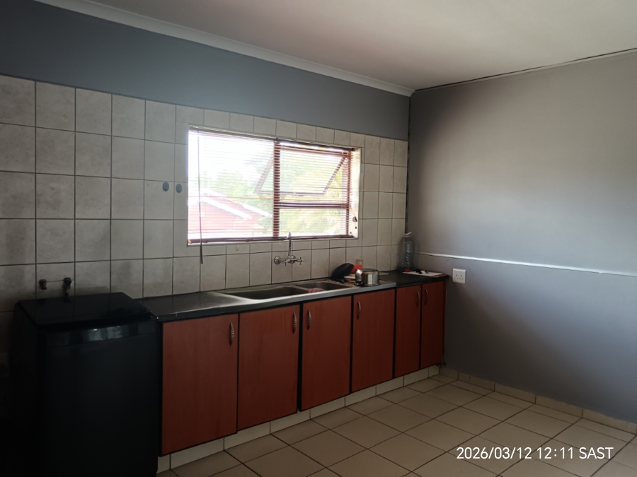 6 Bedroom Property for Sale in Birdswood KwaZulu-Natal