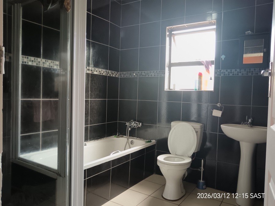 6 Bedroom Property for Sale in Birdswood KwaZulu-Natal