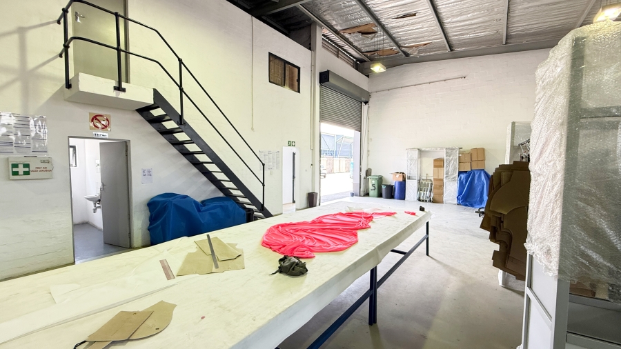 To Let commercial Property for Rent in Red Hill KwaZulu-Natal