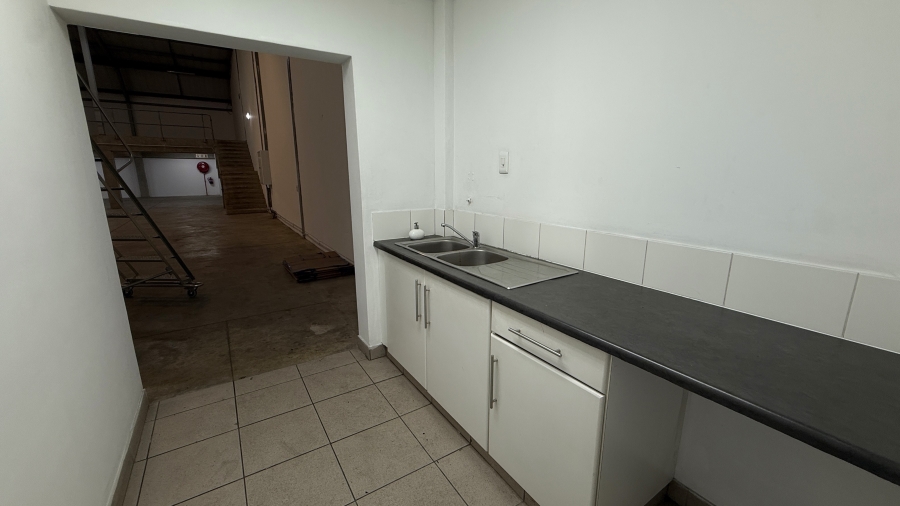 To Let commercial Property for Rent in Mount Edgecombe KwaZulu-Natal