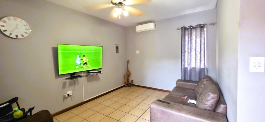 3 Bedroom Property for Sale in Meer En See KwaZulu-Natal