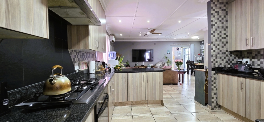 4 Bedroom Property for Sale in Veld En Vlei KwaZulu-Natal